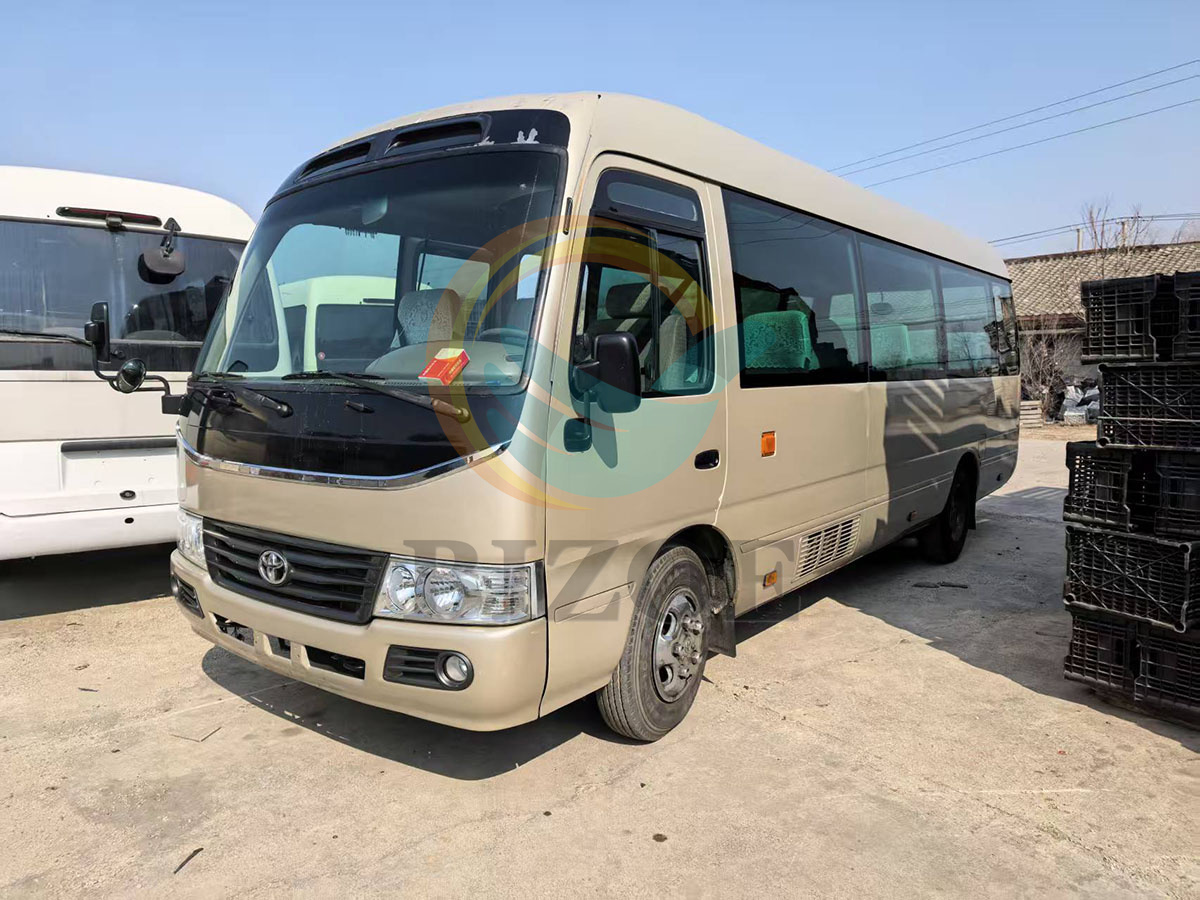 Very rare used Toyota Coaster has arrived.