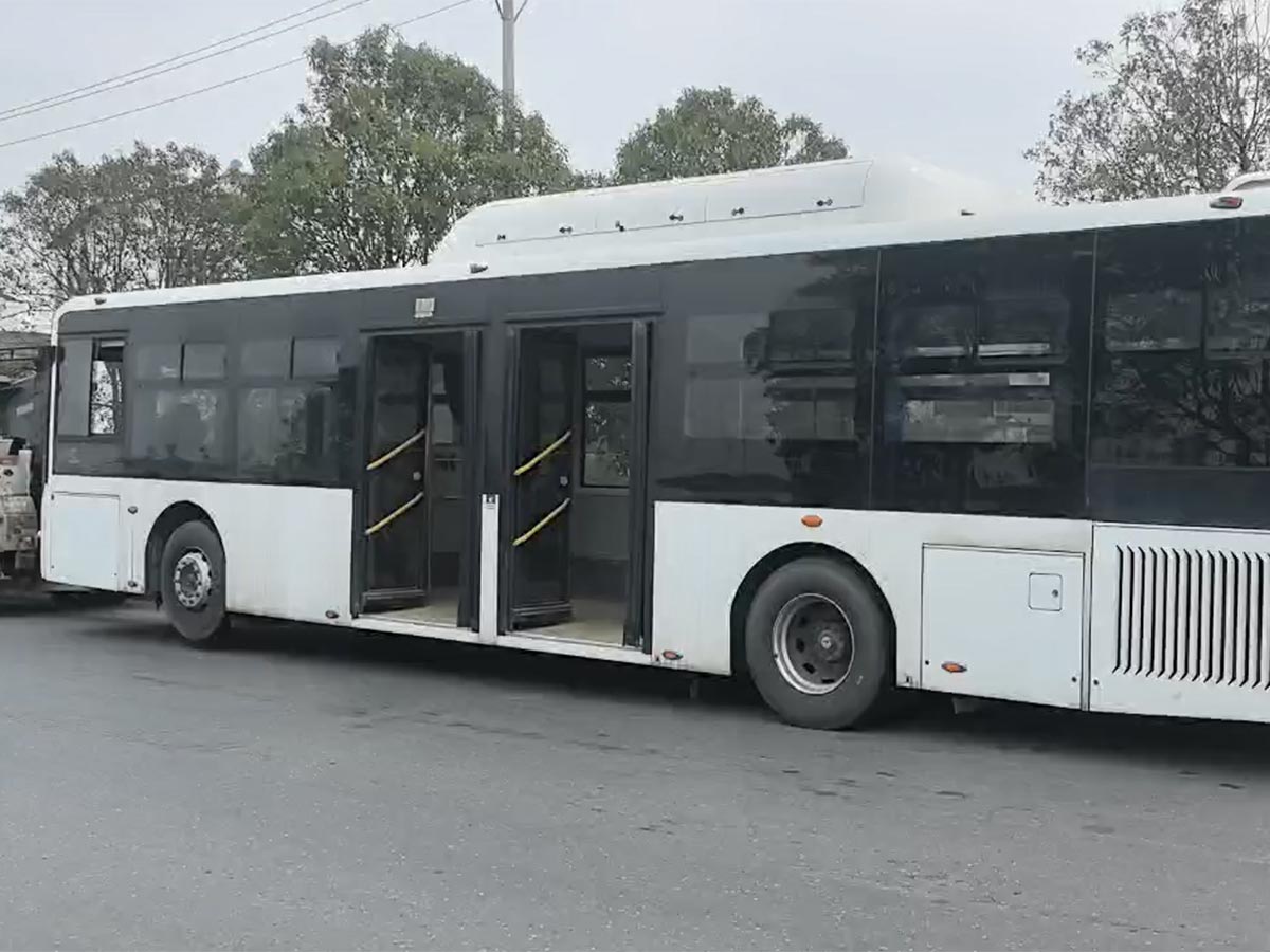 Zhongtong's used gas-powered buses have arrived.