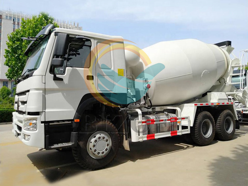 HOWO Used Concrete Mixer Truck